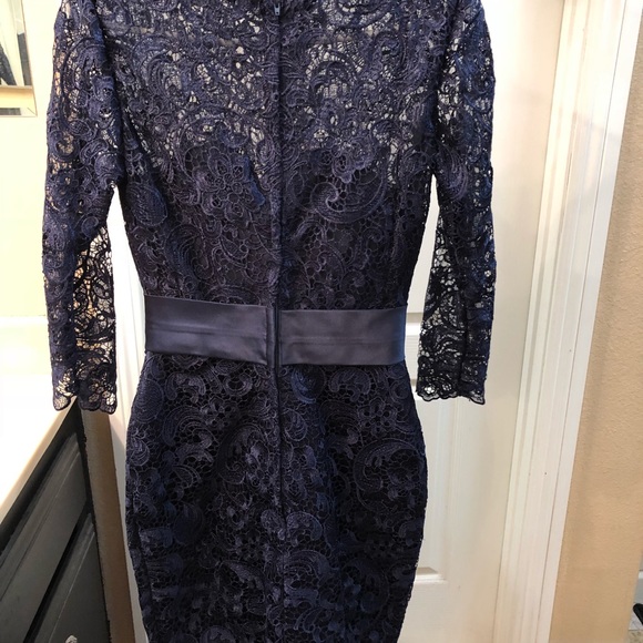 Royal blue lace dress - Picture 3 of 4